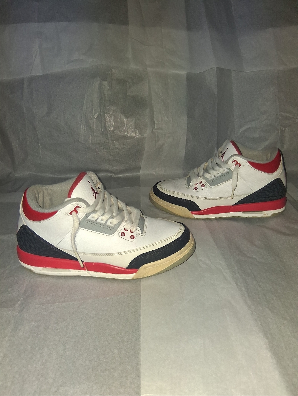 Air Jordan 3 Retro Fire Red Sneakers, Women 8 = Men 6.5
